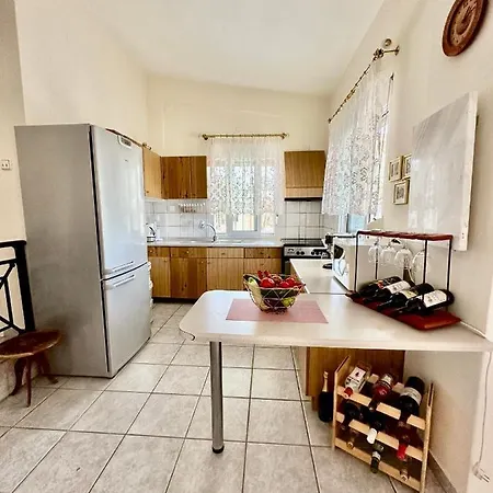 Shell-paralia Ofriniou * Ofrínion