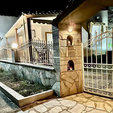 Shell-paralia Ofriniou Holiday home