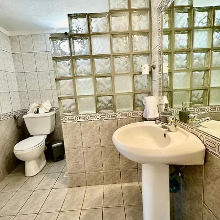 Shell-paralia Ofriniou