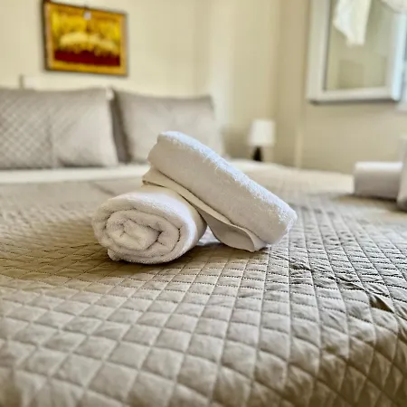 Shell-paralia Ofriniou *