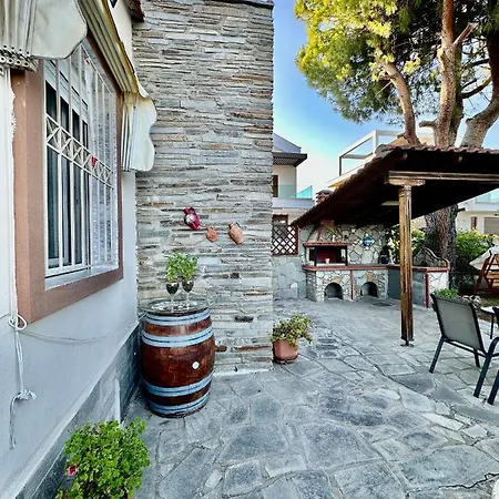 Shell-paralia Ofriniou * Ofrínio