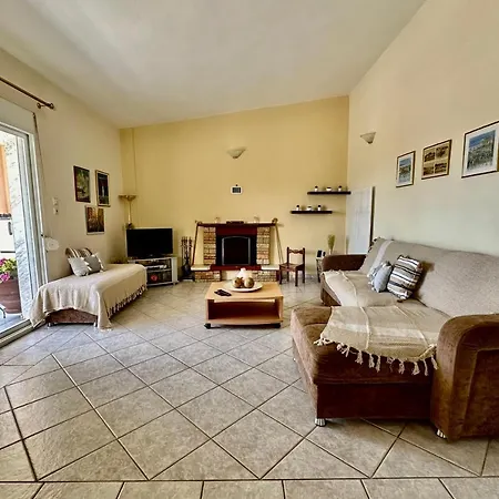 Shell-paralia Ofriniou * Ofrínio