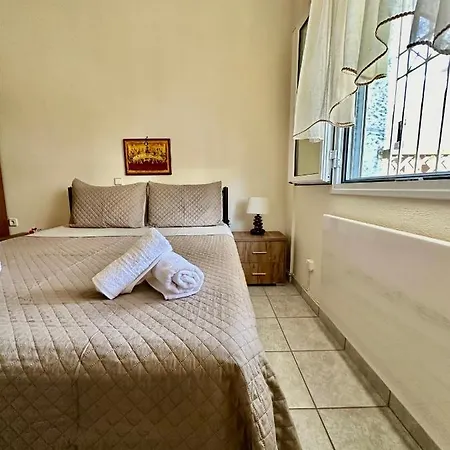 Shell-paralia Ofriniou *